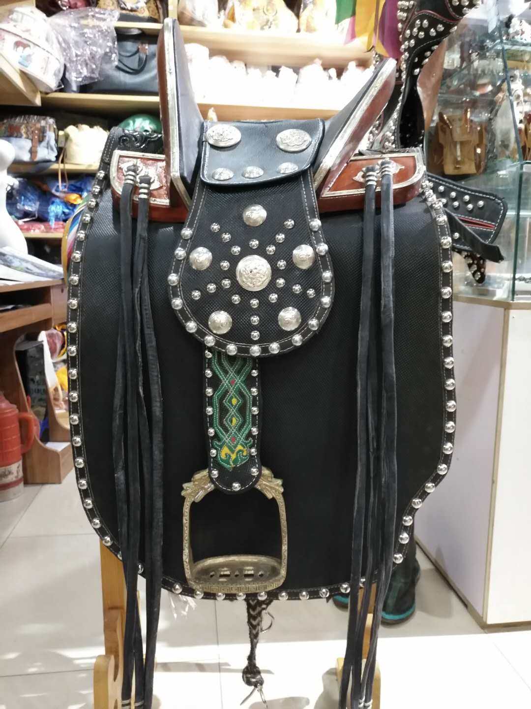 马鞍 马具 牧民马鞍 蒙古马鞍 蒙古特色 科尔沁马鞍 手工马鞍子