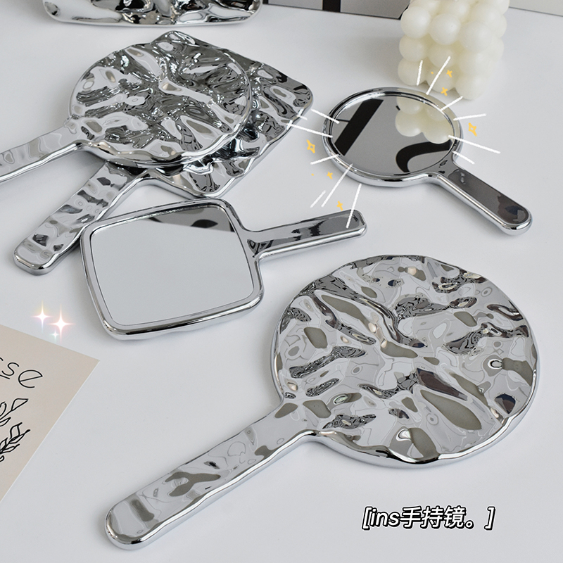 ins精致简约复古手持化妆镜高级感随身便携携带手柄式手拿小镜子