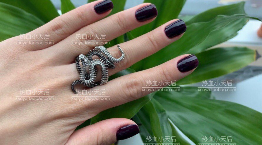 合体蛇SNAKE两个一套黑银开口戒指 可拆开佩戴 很好搭配