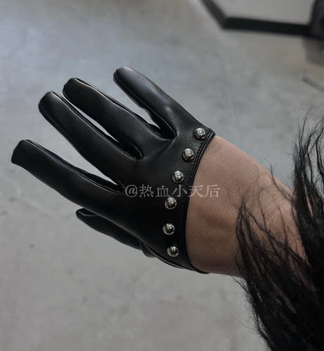 PUNK黑色铆钉半掌不规则边短款PU手套手作饰品百搭走秀DJ主持人