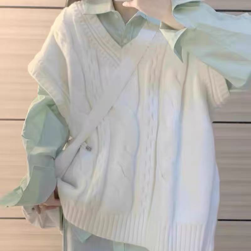 小清新学院风白色毛衣马甲女春秋