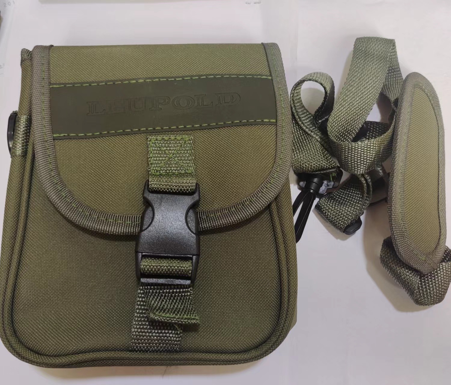 双筒望远镜 休闲可挎镜包 便捷单肩 8-10倍望远镜通用背包