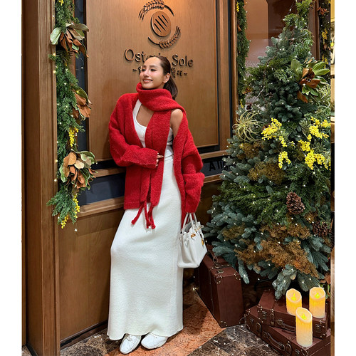 丸丸maruco 锁温抗寒~羊驼毛混纺大V领中长款毛衣开衫围巾两件套