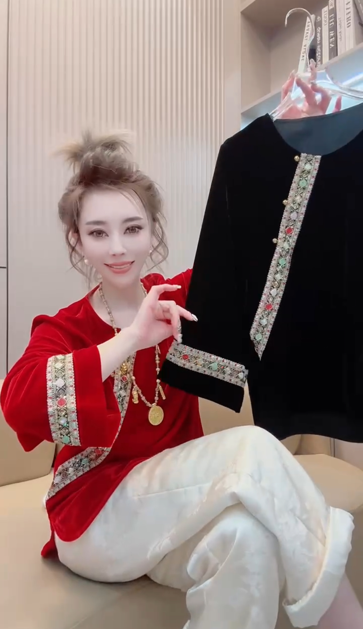 2025冬季新款女装丝绒上衣女长袖宽松圆领套头打底衫新中式国风潮