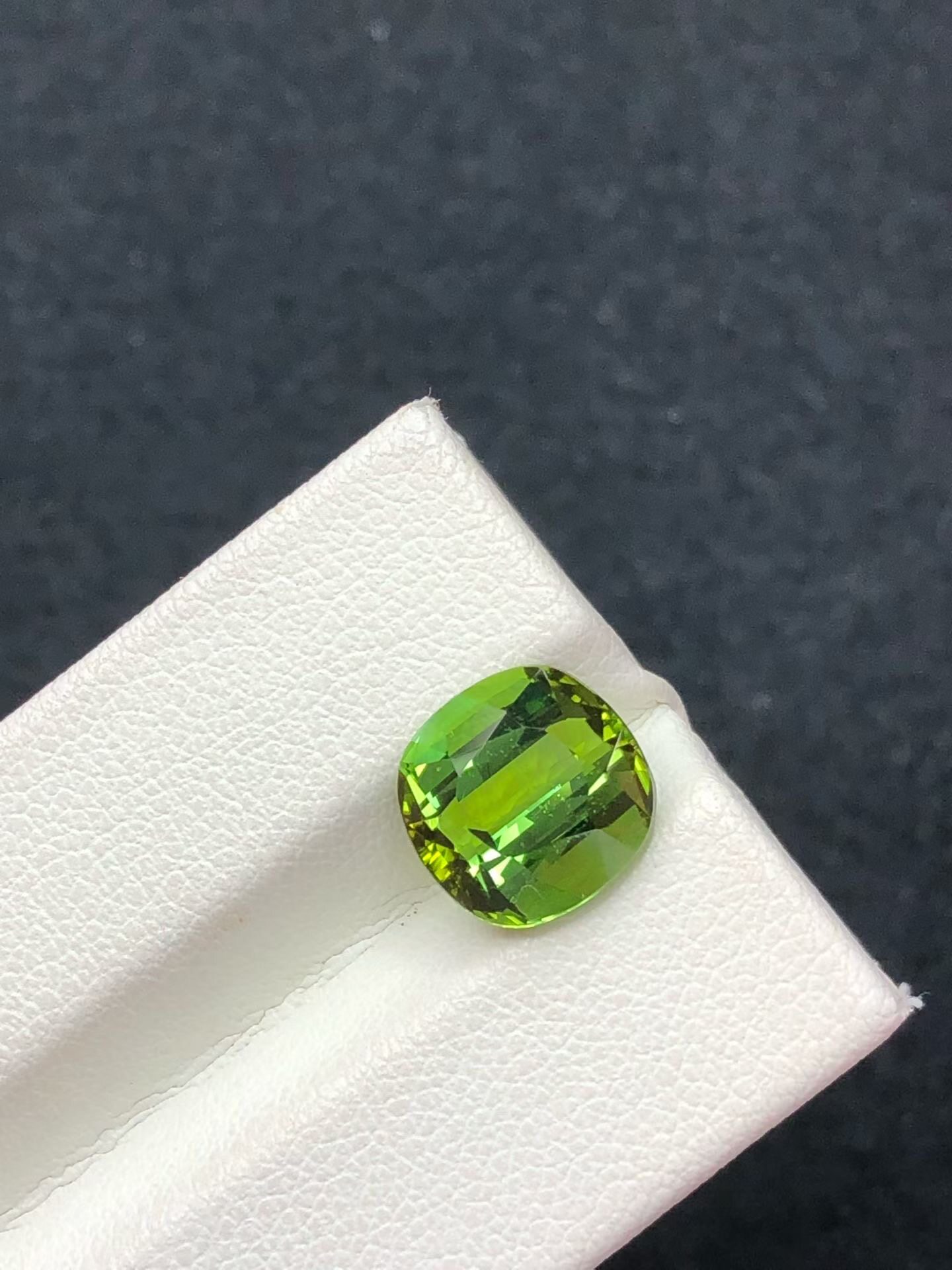 精切绿碧玺4.23克拉 9.6×9.6×6.6mm浅绿色碧玺