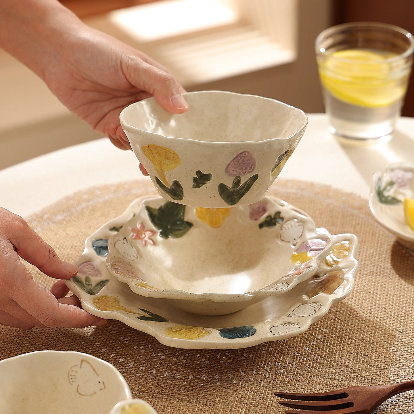 新款花卉陶瓷餐具家用甜品盘子菜盘釉下彩饭碗酸奶碗马克杯水杯子,餐饮具,盘,淘宝优惠券,粉丝福利购,淘宝优惠卷