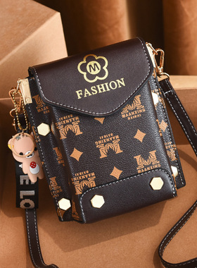 SuprFicial时尚字母印花手机小包女2025新款百搭斜挎包迷你单肩包