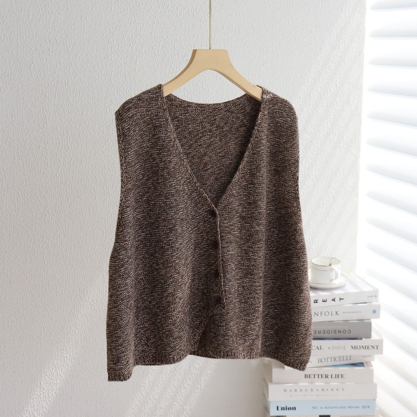 韩系V领针织衫禅意马甲背心女2025新款外穿独特叠穿马夹罩衫上衣