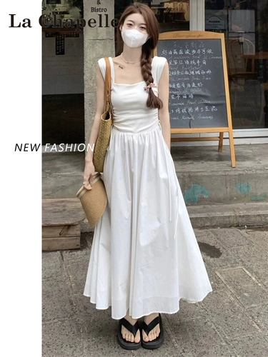 Белое платье без рукавов, приталенный корсет, жилет, длинная юбка, французский стиль, квадратный вырез