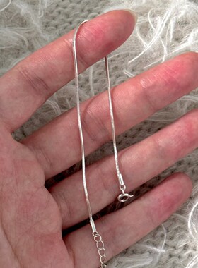 S925纯银蛇骨链极细手链冷淡风极简设计通勤百搭基础款叠戴手饰品