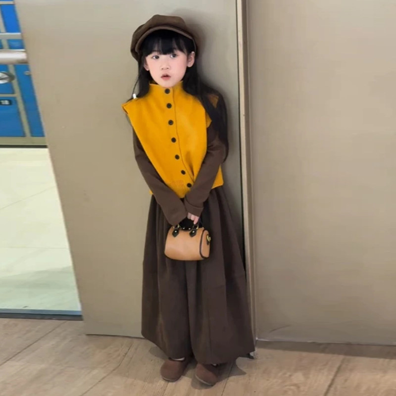 女童秋季针织马甲打底衫阔腿裤三件套2026新款小女孩洋气时尚套装
