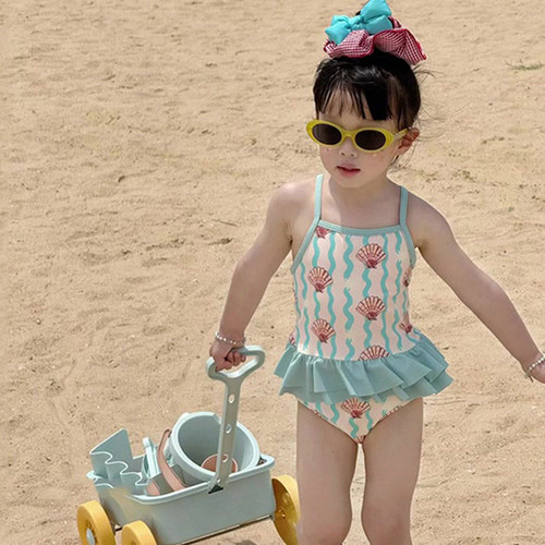 女童吊带连体泳衣2026夏季新款小女孩可爱洋气速干度假温泉游泳衣