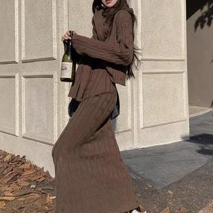 包臀鱼尾长裙三件套 围巾 复古针织套装 裙女秋冬炸街麻花套头毛衣