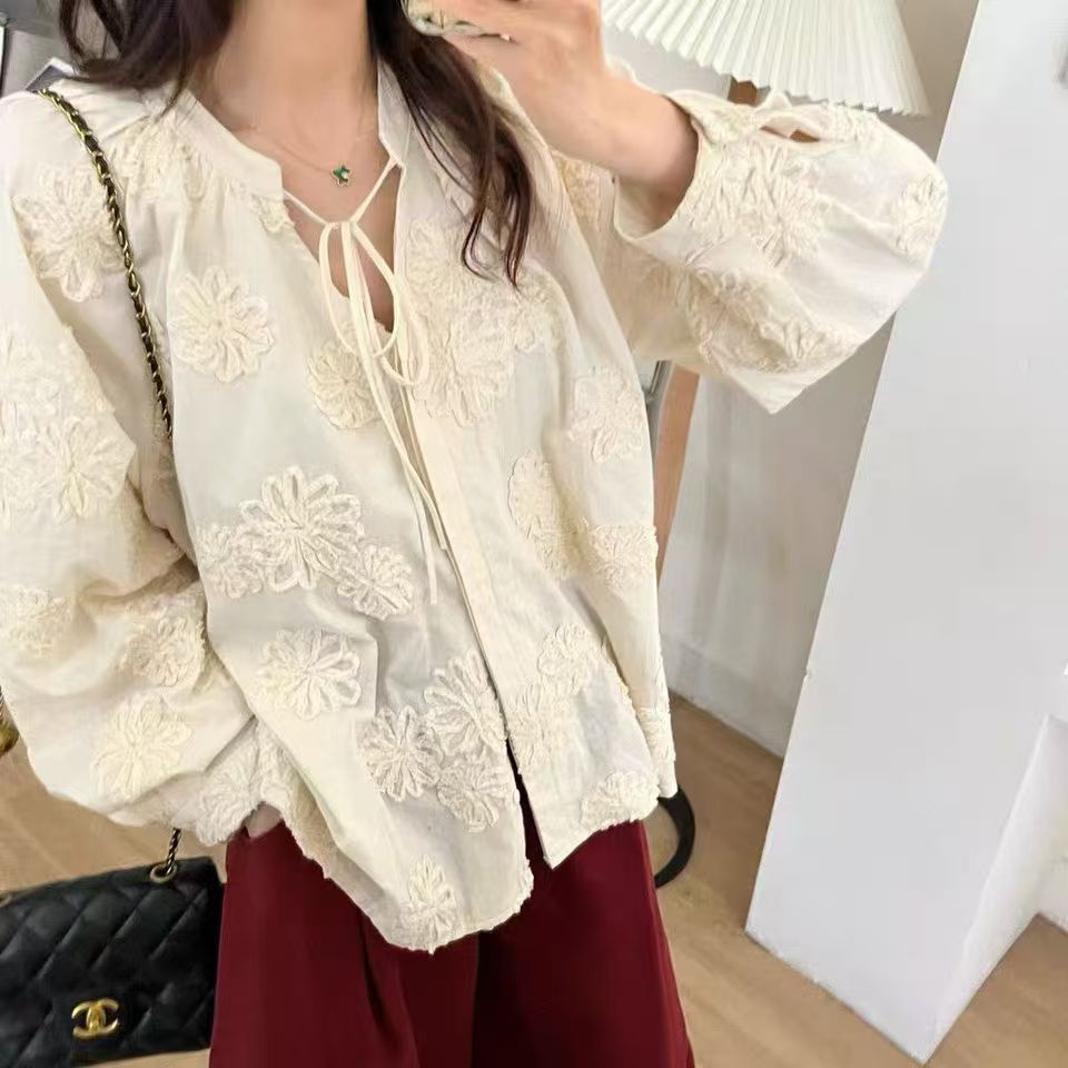纯棉重工精致立体花朵衬衫女设计感时尚甜美减龄领口系带衬衣M23