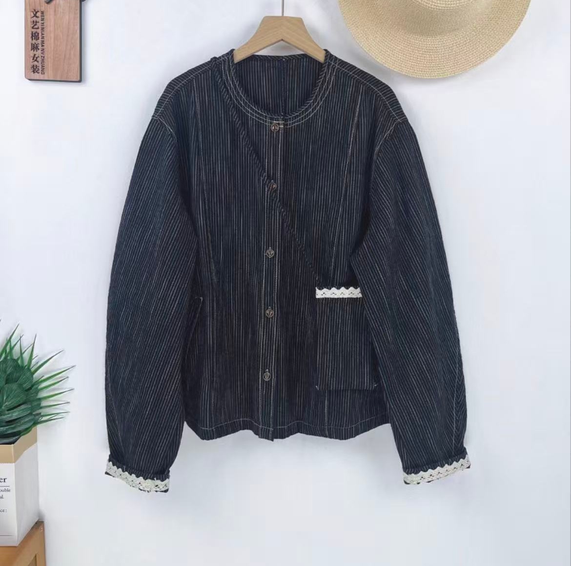 日系减龄蕾丝拼接单排扣条纹外套女时尚宽松百搭上衣配挎包
