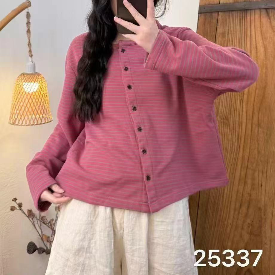 简约宽松百搭单排扣条纹外套新款文艺减龄圆领长袖上衣B44