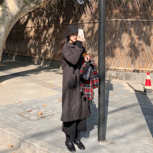 韩国东大门菱格轻薄设计感女羽绒服中长款赫本小香风洋气棉服外套
