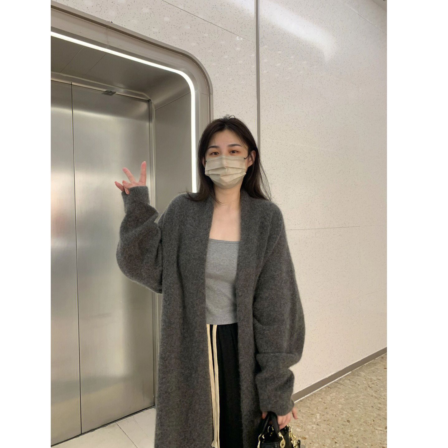 灰色中长款过膝毛衣外套女春秋冬冬季慵懒风加厚羊绒针织开衫大衣