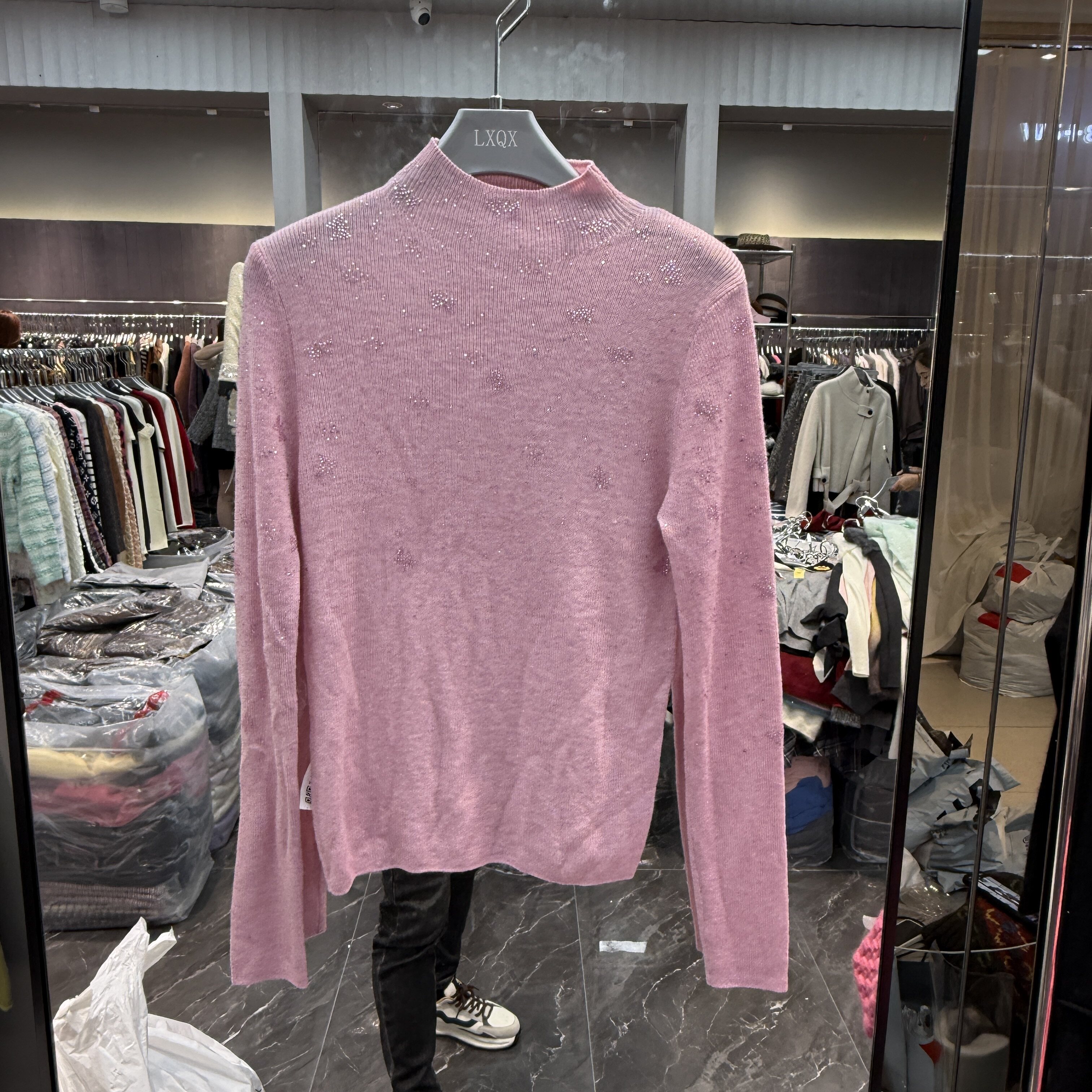 欧洲站2025秋冬新款半高领烫钻轻奢高级感软糯百搭羊毛针织上衣女