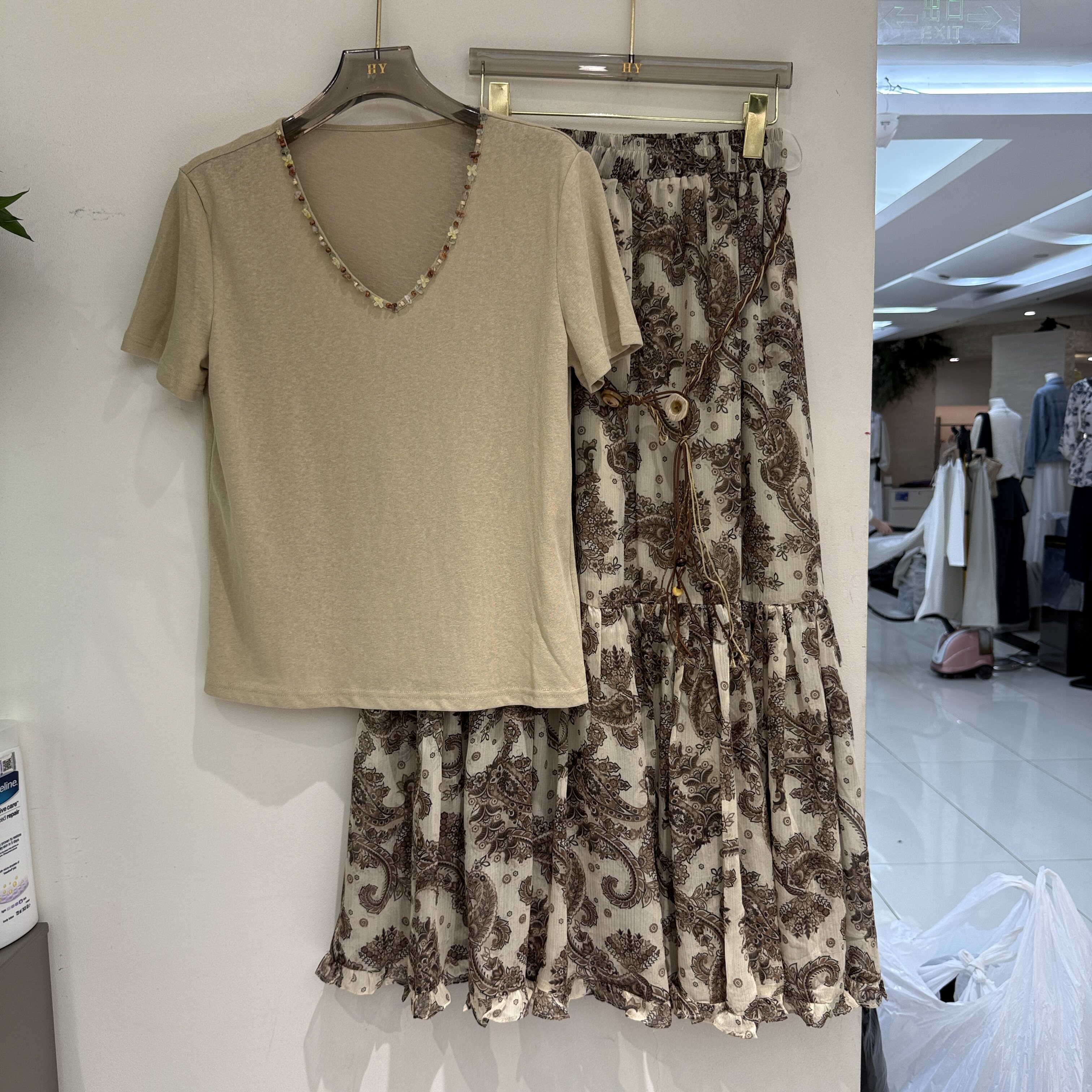 欧洲站2026夏季鸡心领钉珠洋气净版短袖减龄碎花半裙套装女78692