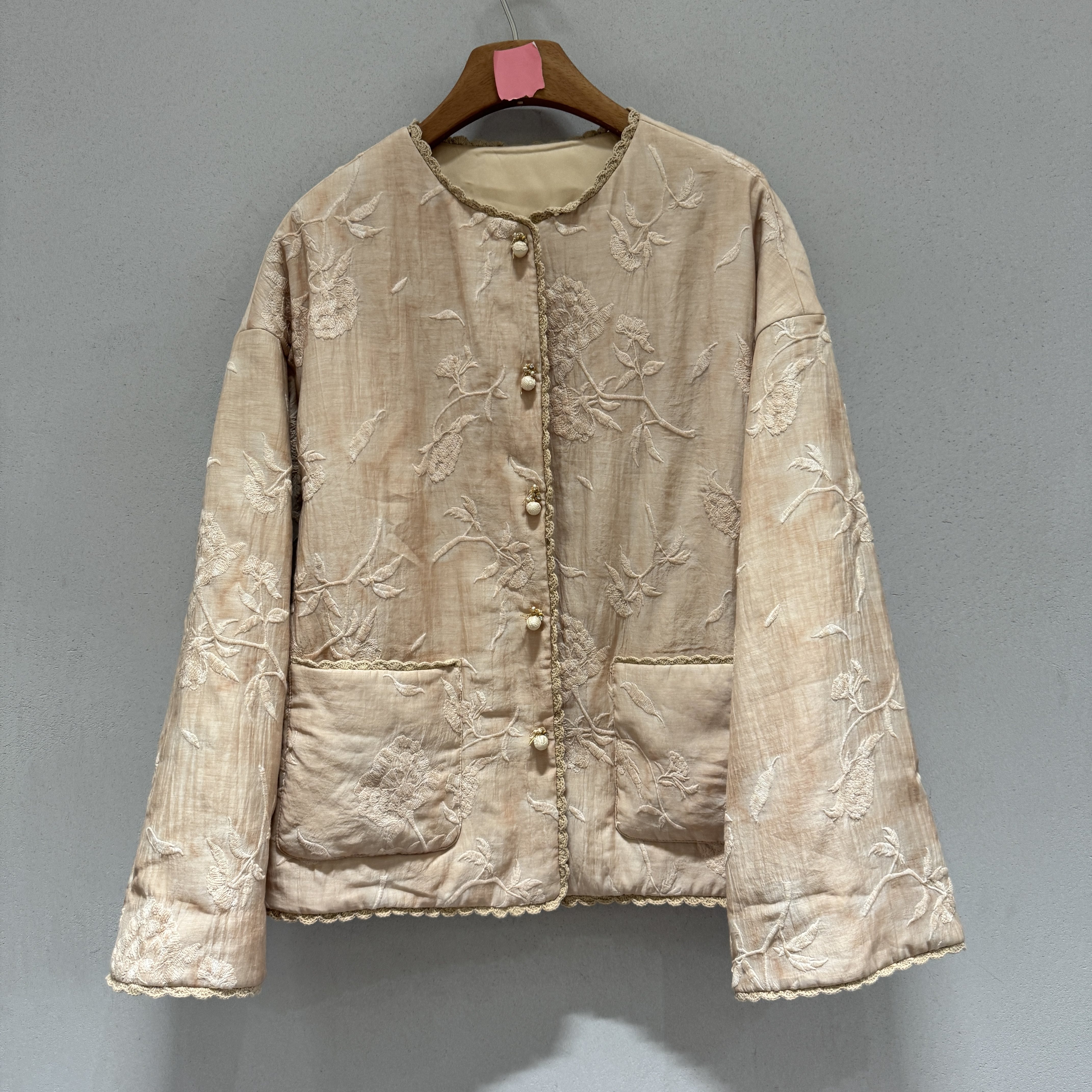 可可家欧货2026冬款蕾丝花边领百搭宽松中式风休闲棉服外套16001