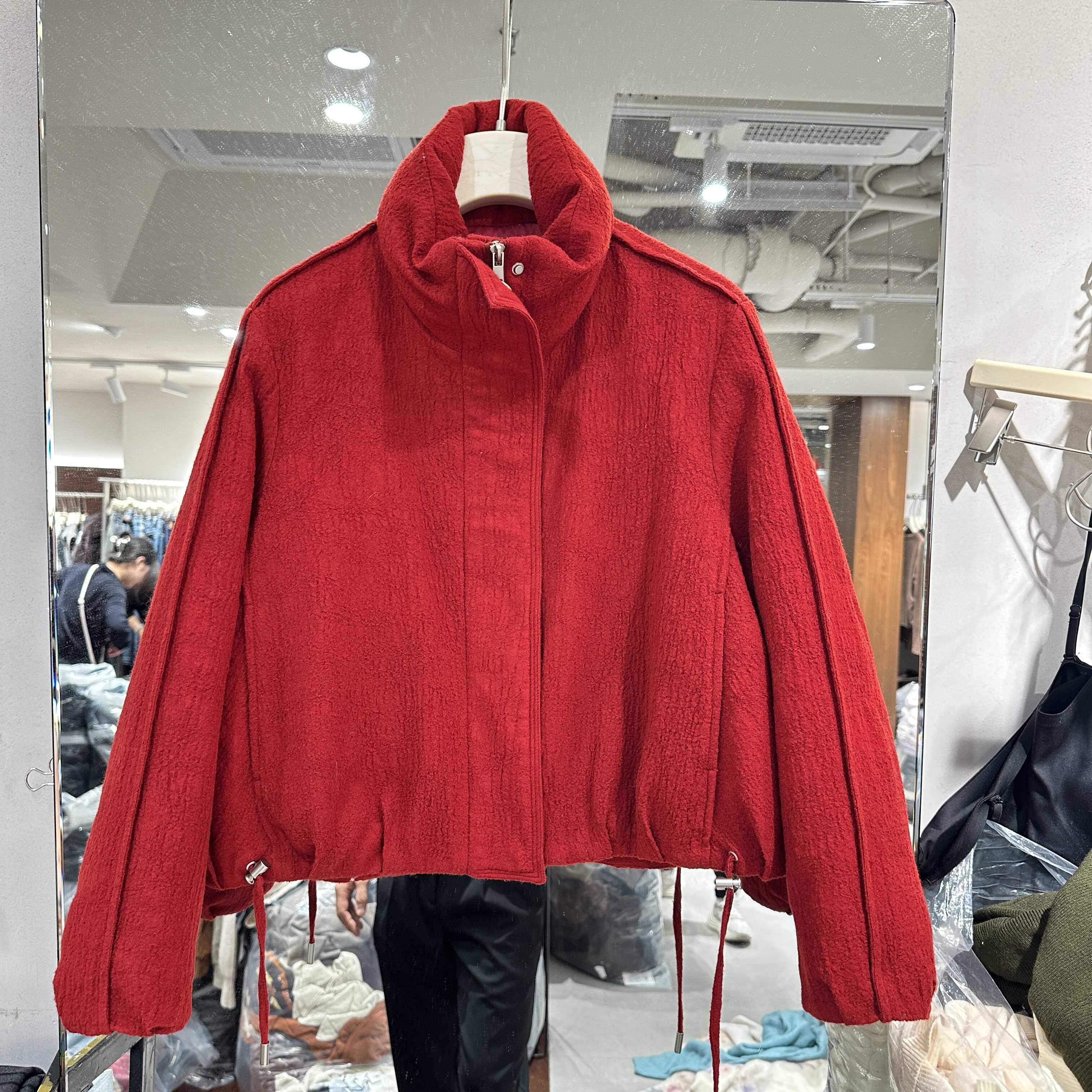 可可家2026冬季新款高领下摆抽绳拉链毛茸茸保暖女士鹅绒服潮8695