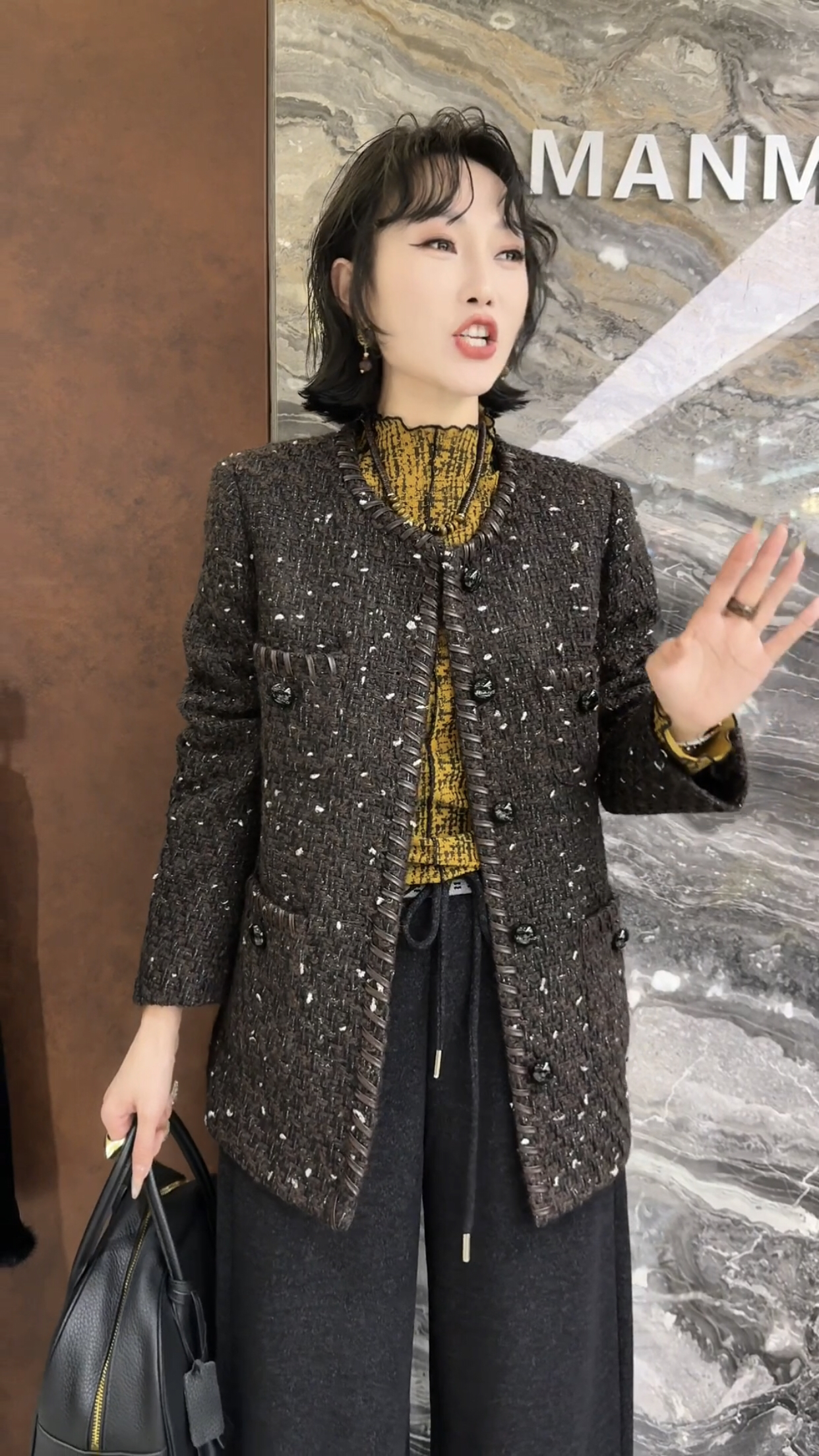 欧洲站2025秋冬新款圆领单排扣宽松百搭羊毛混织小香风外套86123