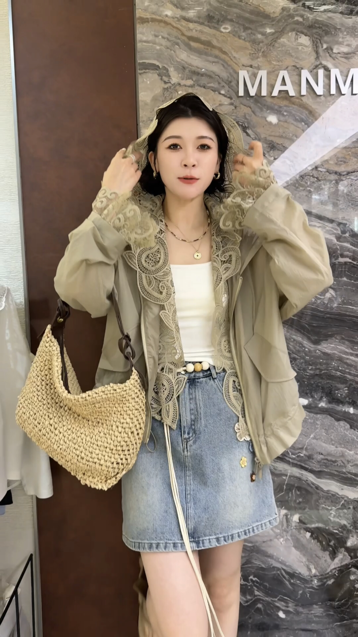 欧洲站2026春季新款韩系连帽蕾丝拼接设计感小众防晒衬衫外套潮