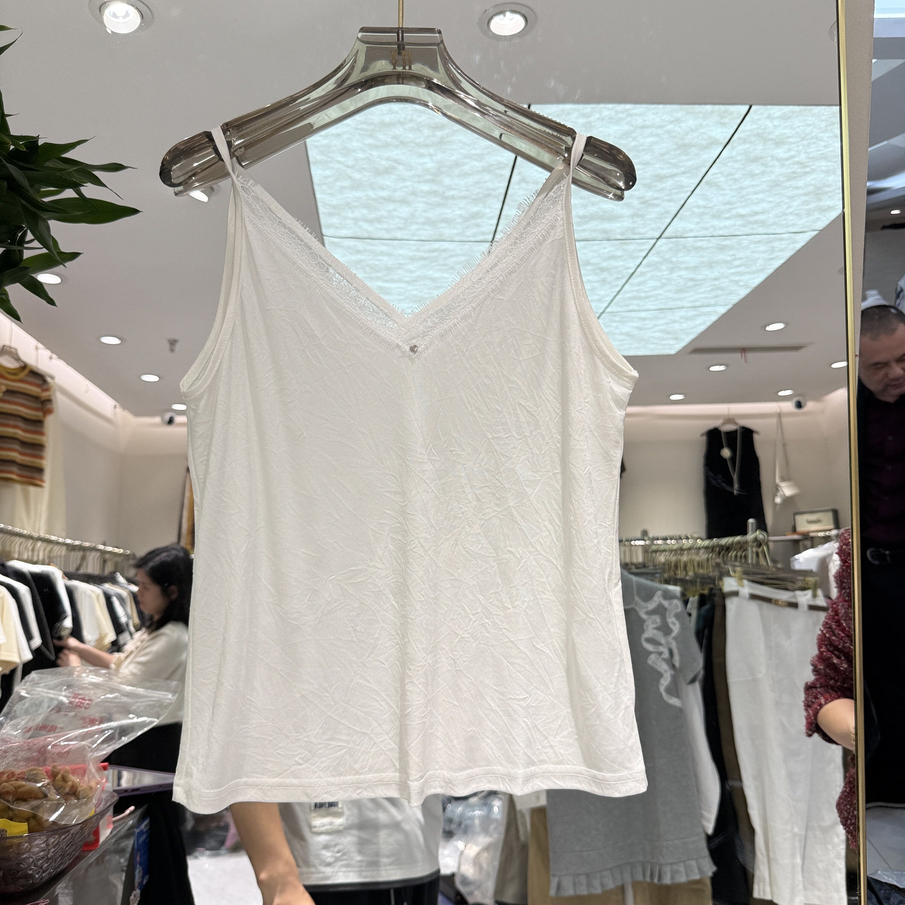 欧洲站2026春季新款V领睫毛蕾丝拼接设计感百搭显瘦女士背心78337