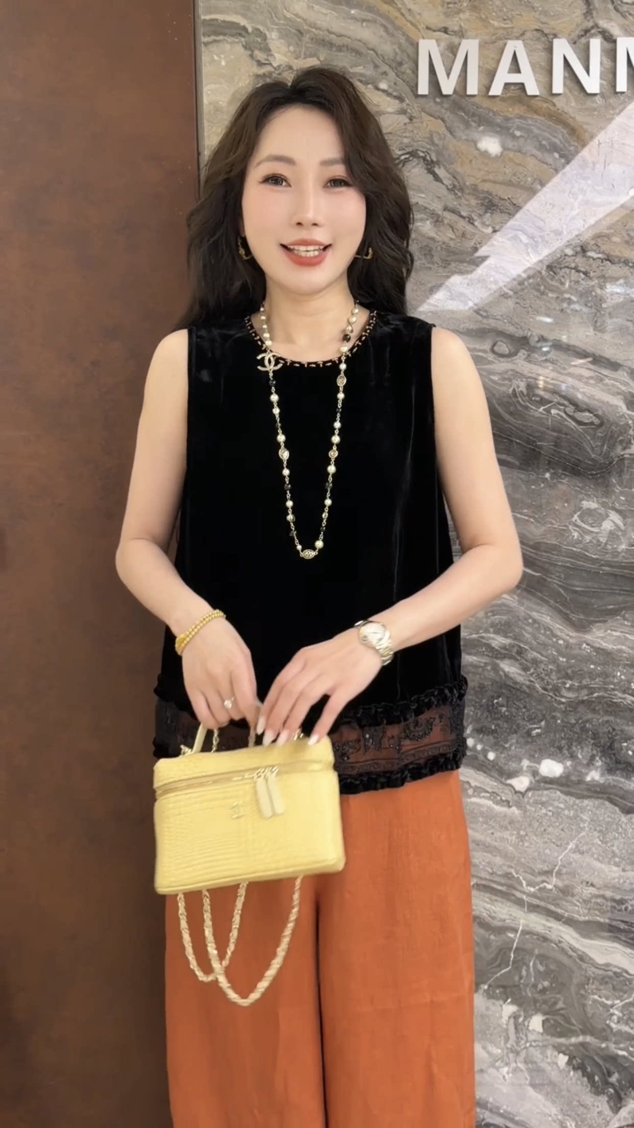 欧洲站2026夏季新款欧货丝绒面料刺绣蝴蝶网纱拼接女士衬衫马甲潮