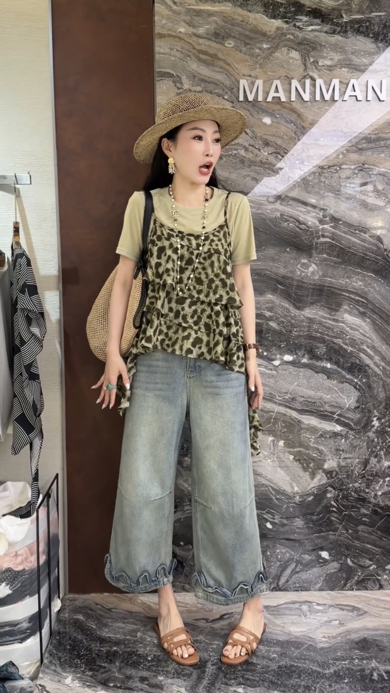 欧洲站2026夏季新款欧货短袖设计感不规则飘带重工豹纹女士T恤衫