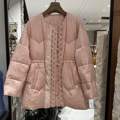 欧洲站2025冬季新款圆领拼水貂国风刺绣提花中长款鹅绒羽绒服6602