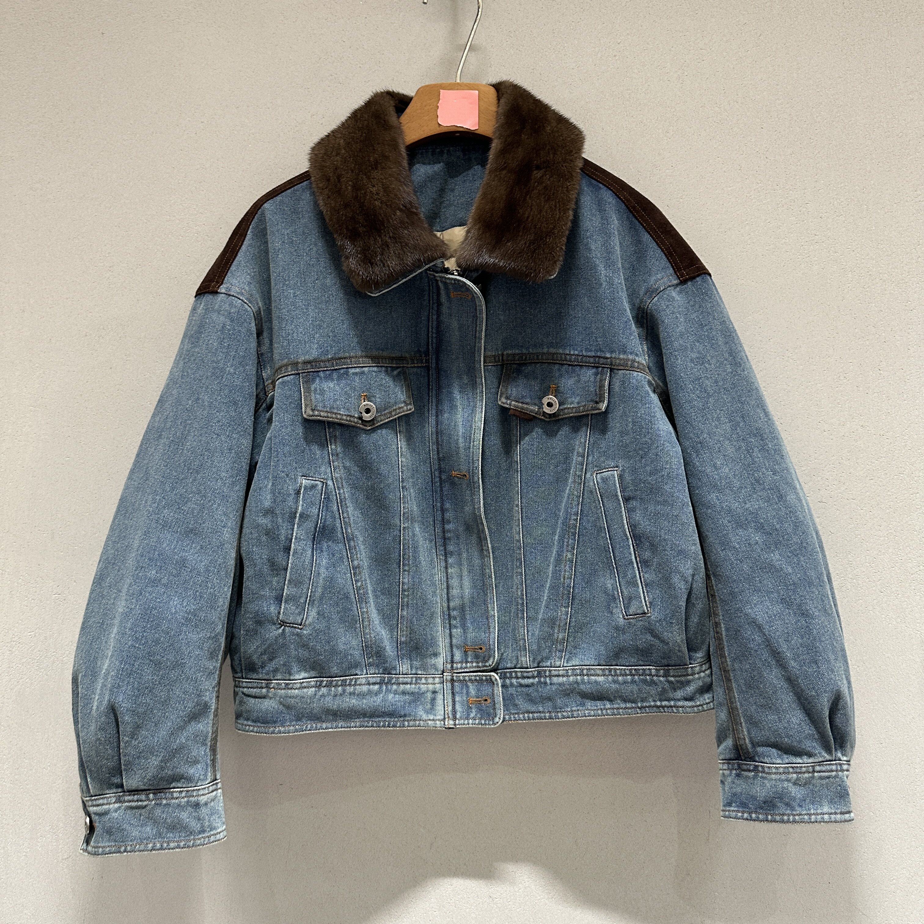 可可家欧货2026冬款水貂毛领百搭保暖防寒短款女牛仔鹅绒服26393