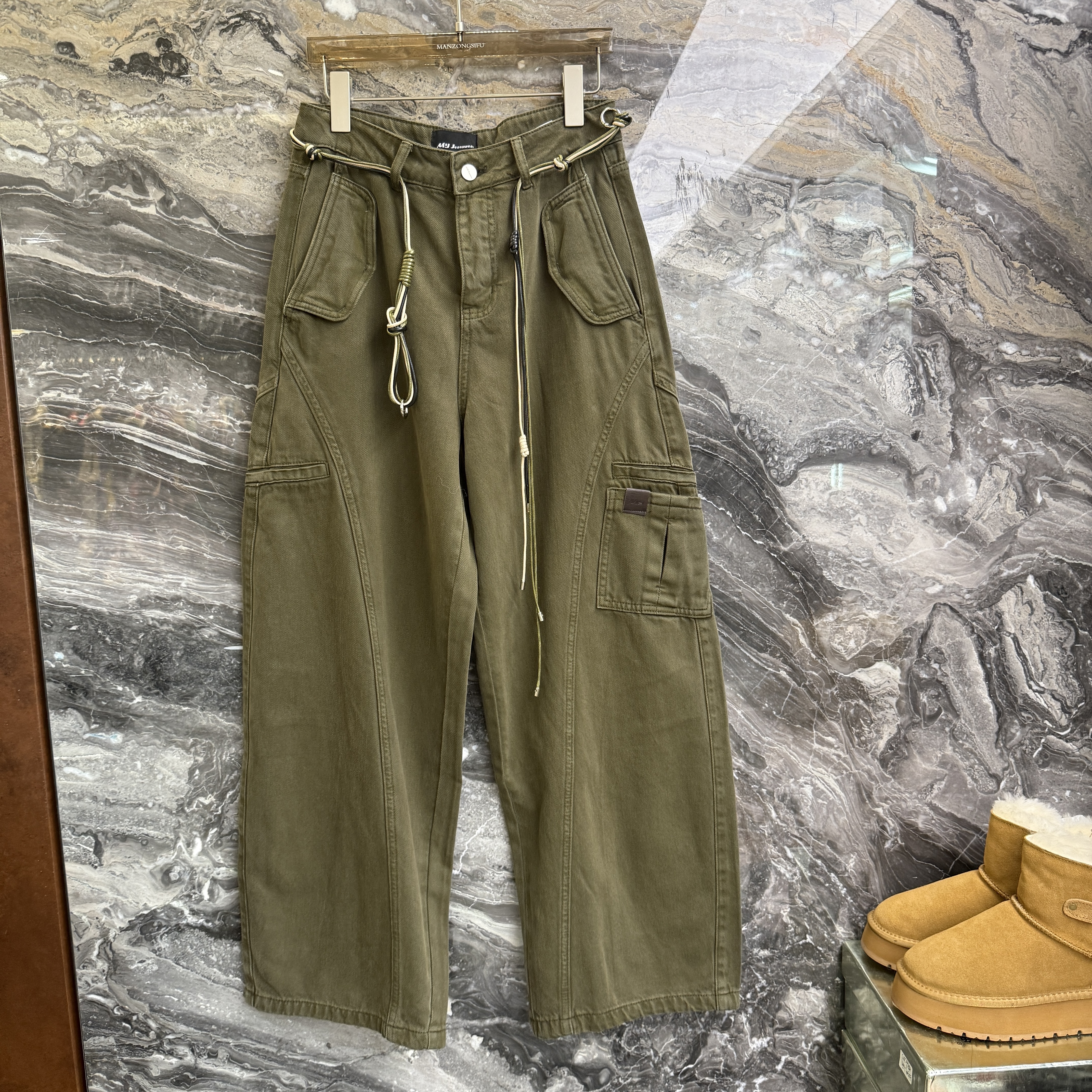 欧洲站2025冬季新款高腰腰带设计感百搭洋气宽松加厚工装裤70733