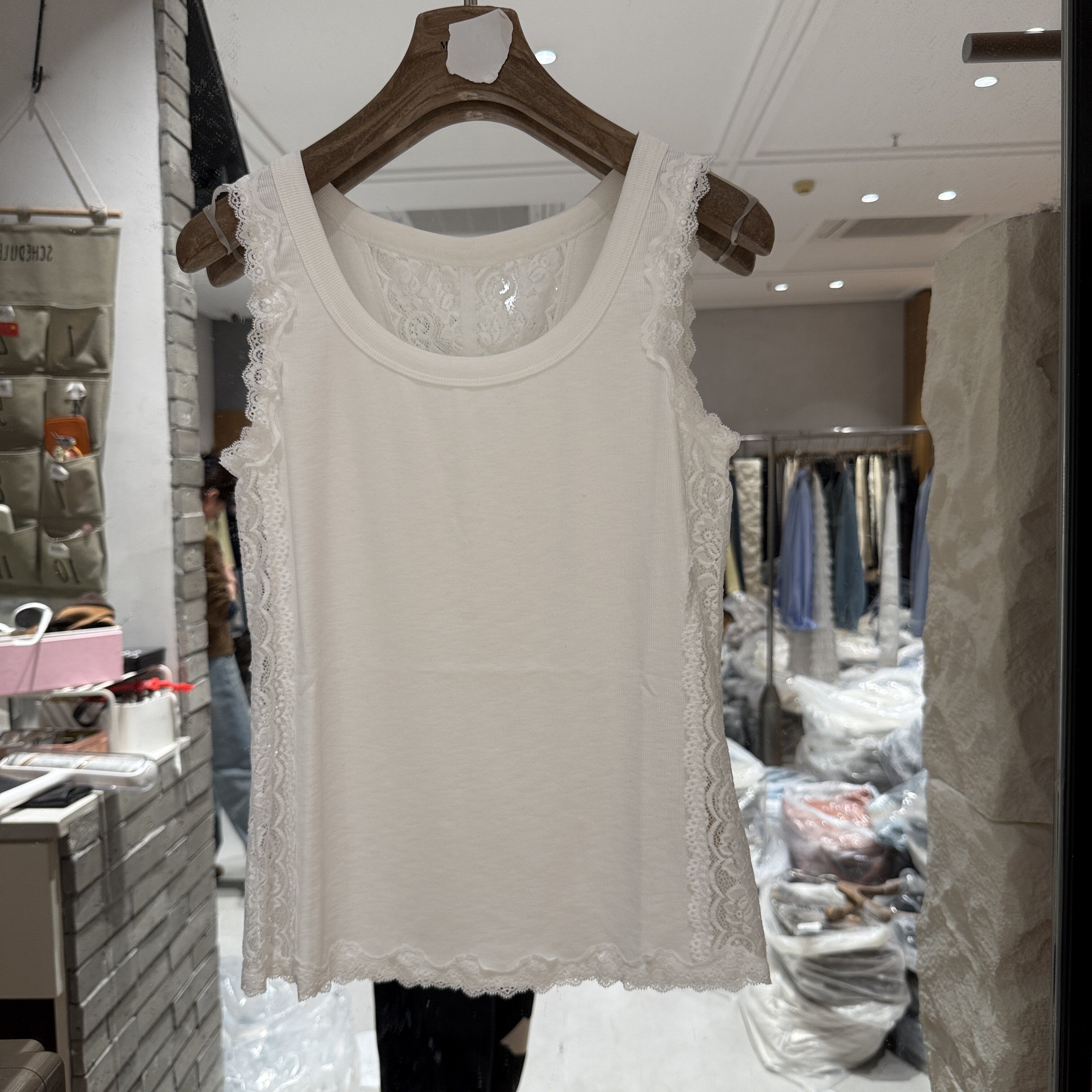 欧洲站2026春季新款圆领侧边蕾丝花边单穿内搭款女净版背心719167