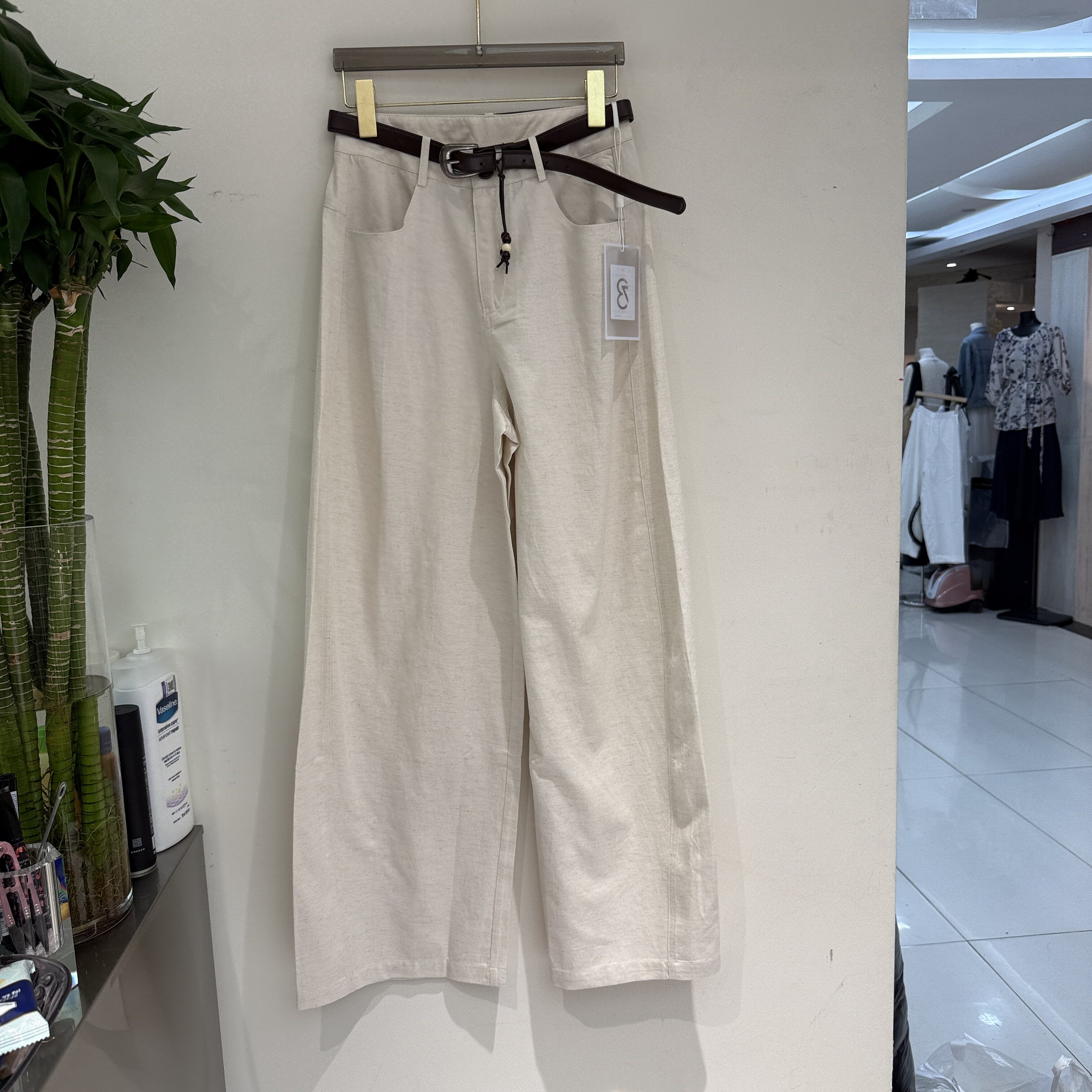 欧洲站2026夏季新款时尚韩系风配腰带显瘦百搭款女士窄版直筒裤潮