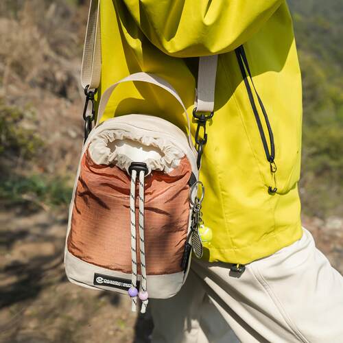 多功能斜挎包水壶包男女休闲双肩包户外登山小背包轻便旅行小挎包