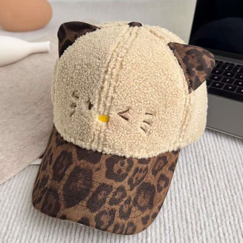 保暖KT凯蒂加宽豹点猫脸刺绣字母耳朵羊羔绒可爱女百搭硬顶棒球帽