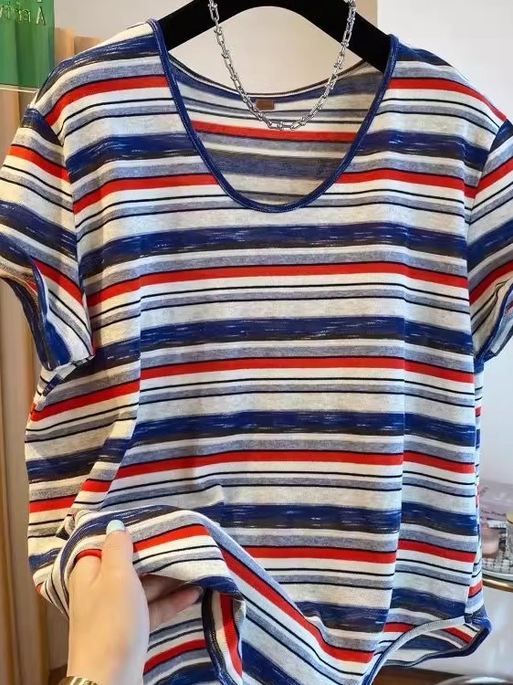 Big size 300 Jin youth Stylish and versatile tops personality Color contrast stripe Design men and women summer V Collar short sleeve T-shirt