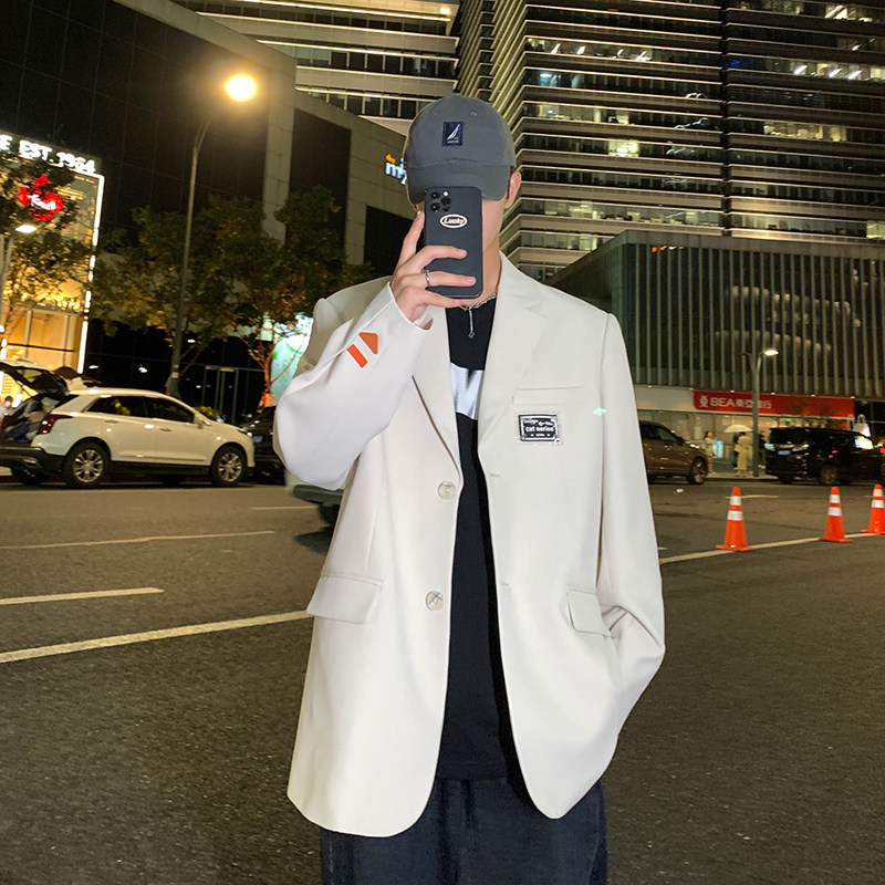 2025春季新款港风原创小西装韩版宽松休闲西服外套米白GX05-P85，男装西服套装，电商B277A（原A068）
