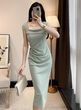 法式温柔气质绿色连衣裙女夏季高端减龄修身褶皱遮肚包臀方领裙子