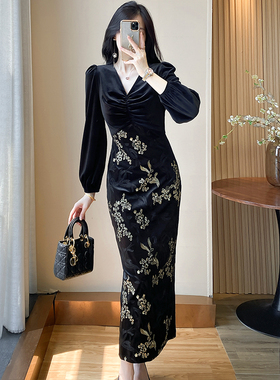 轻奢时尚黑色金丝绒连衣裙秋冬女装新款超火名媛气质法式修身长裙