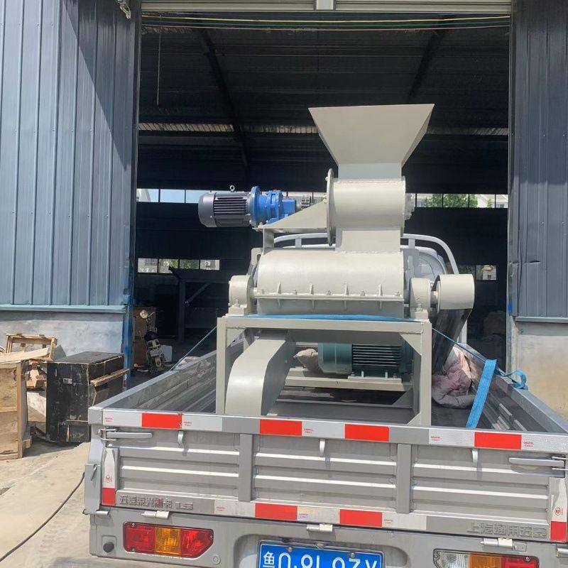 高水份斑斓叶精细粉碎机 粘性蛋白桑粉碎机 高湿药渣酒糟粉碎机,机械设备,粉碎机,淘宝优惠券,粉丝福利购,淘宝优惠卷