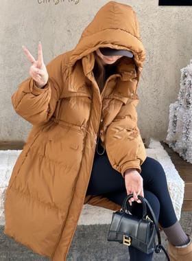 MISS LIER梨儿24冬装抽绳收腰韩版休闲中长带帽白鸭绒保暖羽绒服