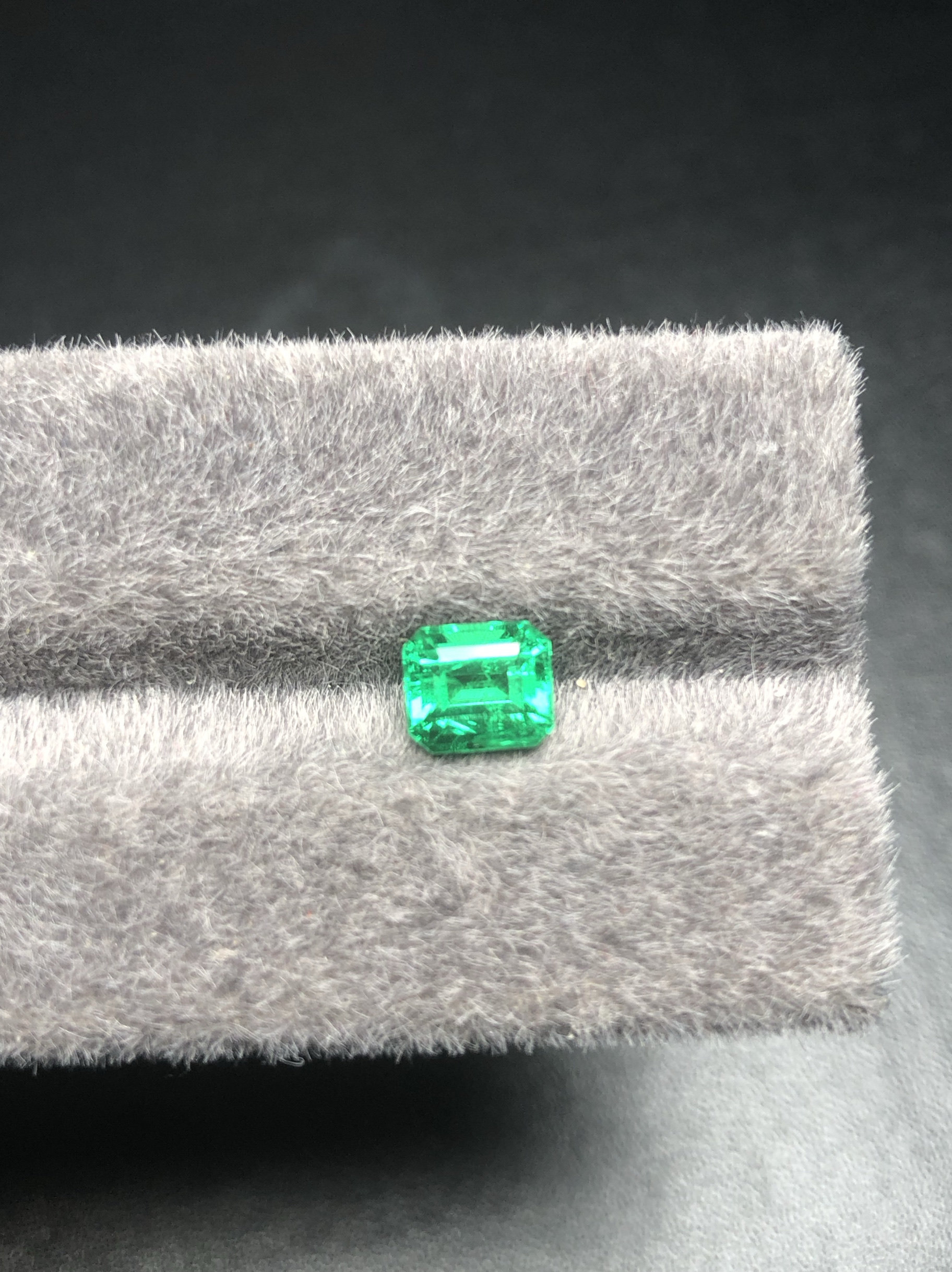 赞比亚祖母绿沃顿绿微油1.39克拉可镶嵌戒指项链卡奇彩宝