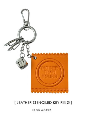 IRONWORKS铁厂恶搞TT钥匙扣潮流套子高级感锁匙扣腰间挂饰diy配件