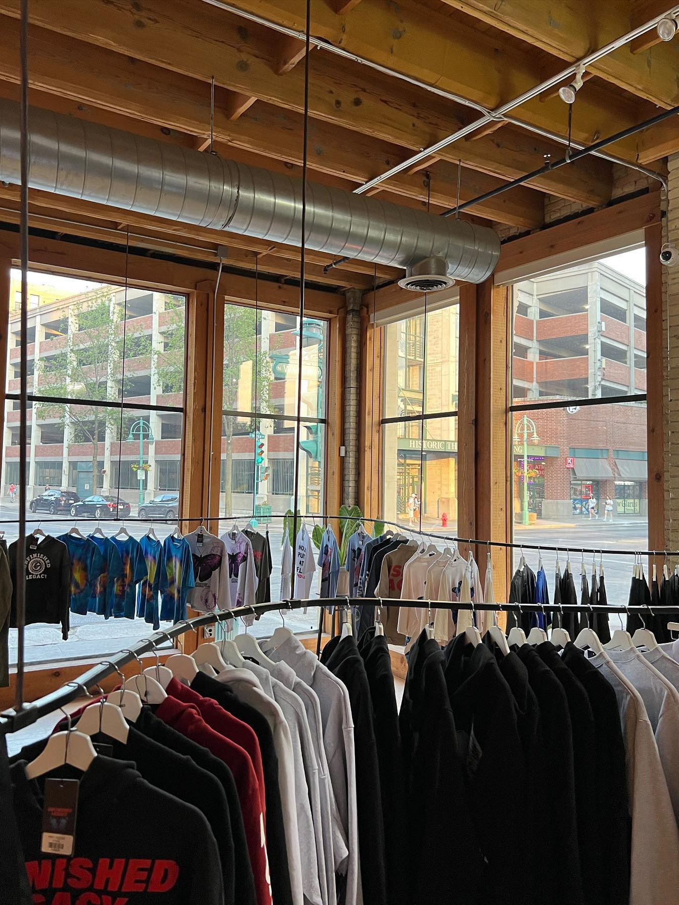 DENNIS RODMAN COUPLE SHORT SLEEVE T-SHIRT TOP