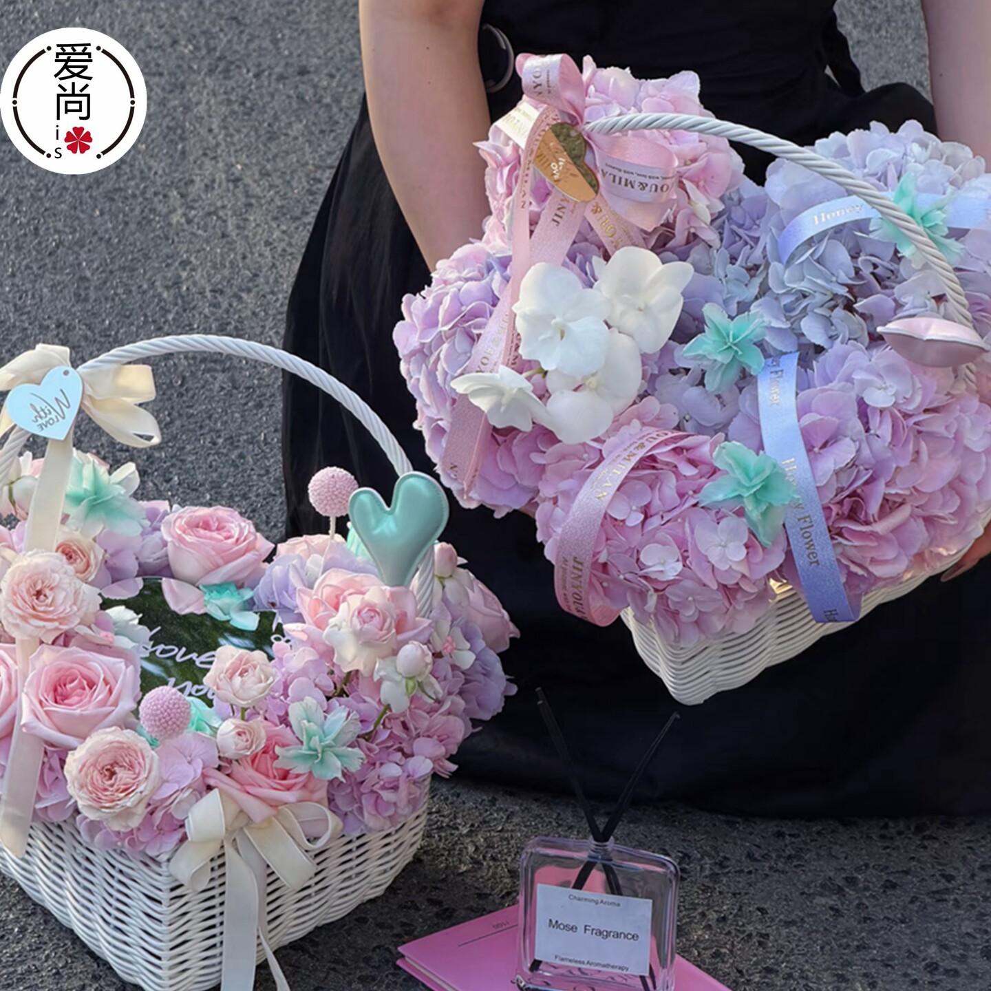爆款柳编白色爱心手提花篮心形插花篮子手工编织篮韩系编织抱抱篮图片