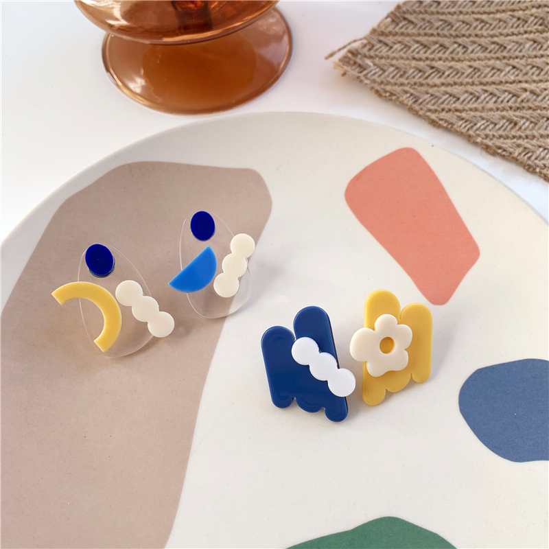 不对称几何透明醋酸树脂短款耳夹