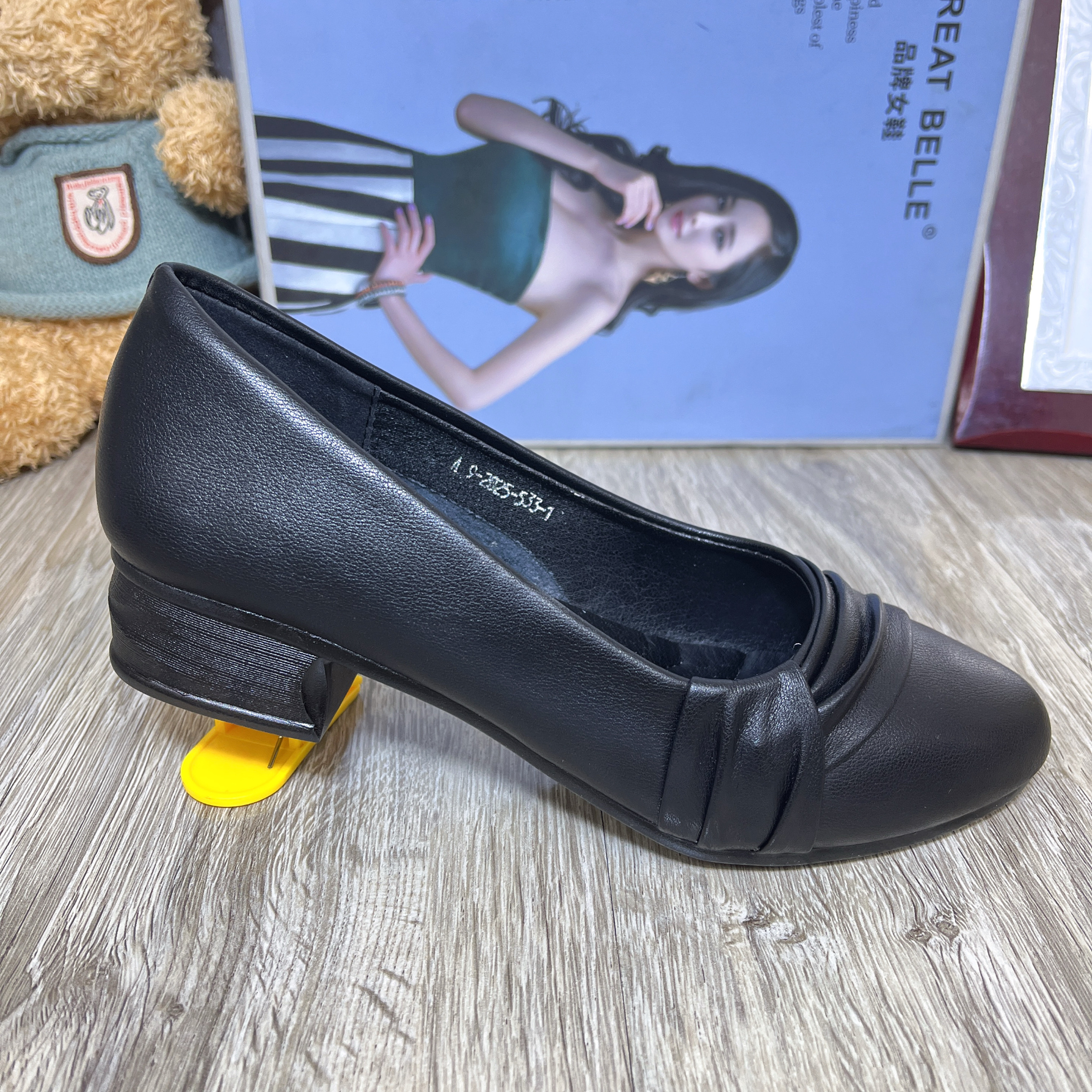 真皮粗跟女士单鞋春秋新款百搭通勤中跟黑色工作鞋软底舒适小皮鞋